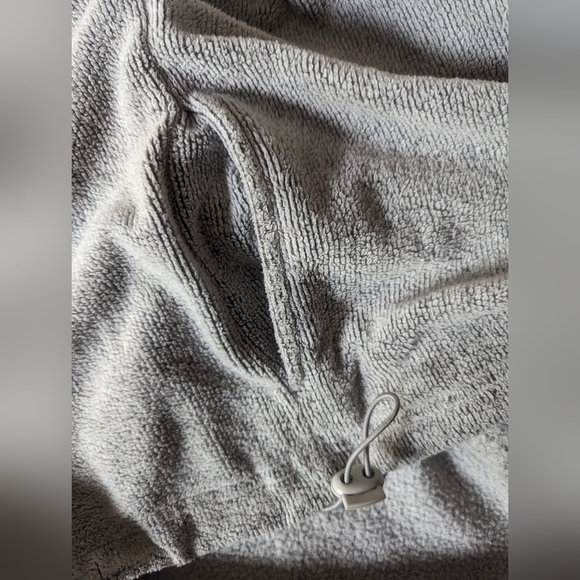 VINTAGE Oversized Fleece Quarter-zip Pullover - Picture 3 of 4